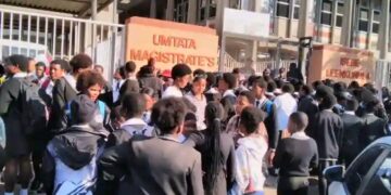 Abantu abanamakhaya ngenxa yenkanyamba