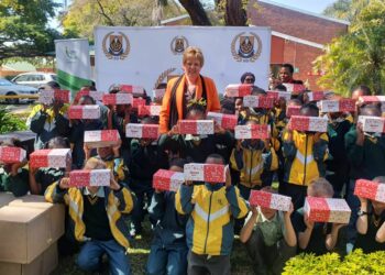 Tshwane Health Department and Spar Donate 10,000 School Shoes on Mandela Day