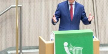 Mayor of City of Tshwane warn residents about fake posts