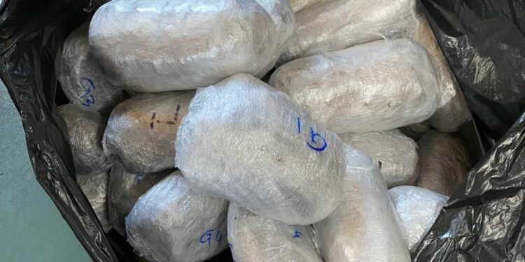 Three Arrested for Dealing in Dagga at South African Borders