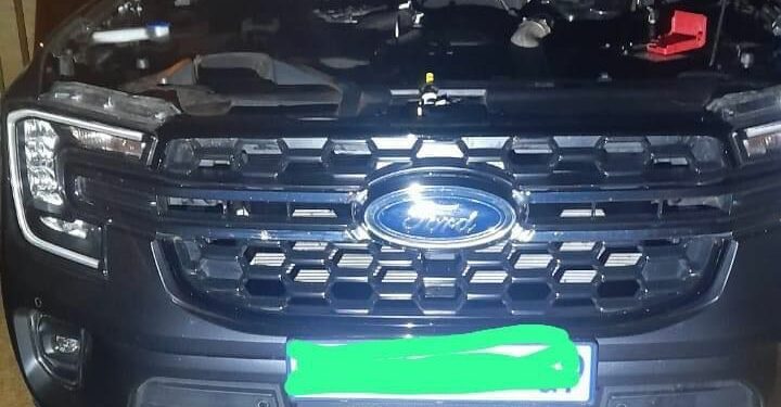 Metro police recovers stolen vehicle as driver flees on foot