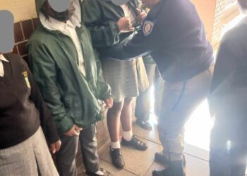 EMPD & SCPU Conduct School Search, Confiscate Dangerous Items