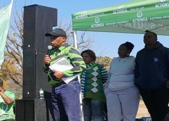 Mashaba on insourcing irons out personnel issues