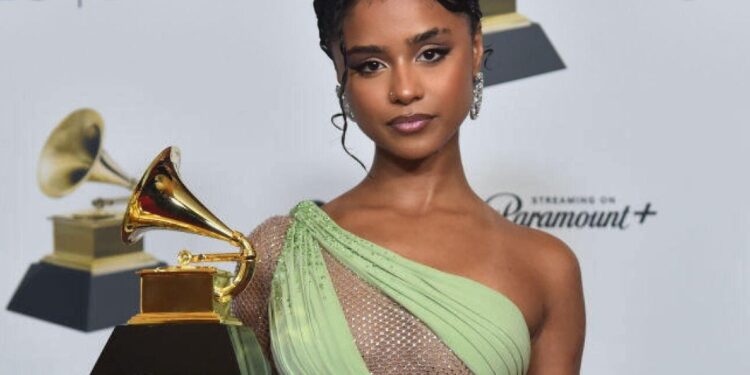 Young Tyla Bags First Grammy for ‘Water’ Performance!