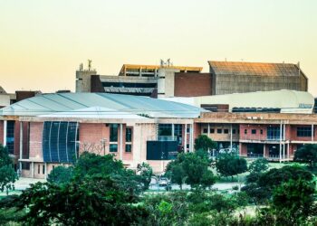 MINISTER NZIMANDE WISHES ALL STUDENTS A SUCCESSFUL 2021 ACADEMIC YEAR