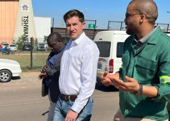 Tshwane Mayor Checks Service Delivery in Mamelodi