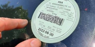 FNB has further dropped the vehicle licence disc fee to R69