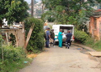 ARMED MEN ON THE RUN FOR MURDER IN INANDA