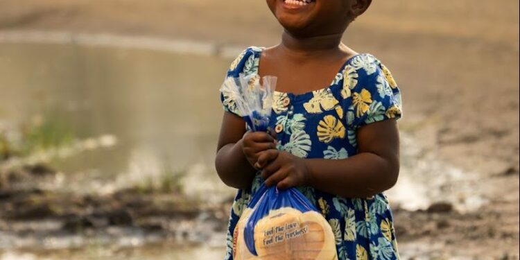 The photographer behind the Albany Bread Girl Photo