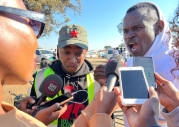 SASF TOGETHER WITH STUDENTS MARCHED TO DHET FOR NSFAS ISSUES