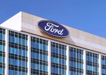 FORD SHIFTS INTO REVERSE: 470 EMPLOYEES TO LOSE JOBS